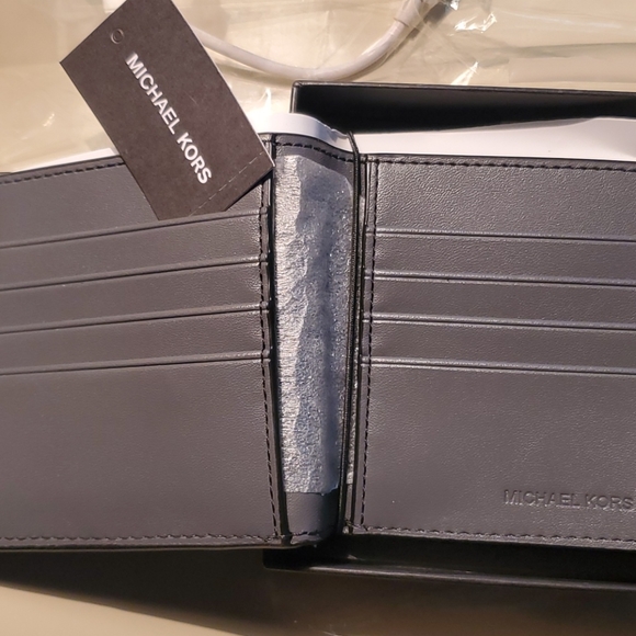 Michael kors man's wallet box set gorgeous - Picture 4 of 9